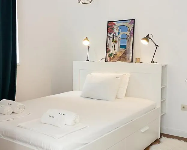 The Residential 1-bd With An Outdoor Thermal Pool By Flat Mаnager Apartament