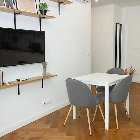 Apartment The Residential 1-bd With An Outdoor Thermal Pool By Flat Mаnager Warna