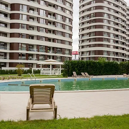 The Residential 1-bd With An Outdoor Thermal Pool By Flat Mаnager